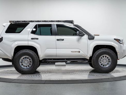 Used 2025 Toyota 4Runner Trailhunter image 15