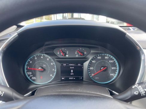 Used 2018 Chevrolet Equinox LS AWD/4WD image 25