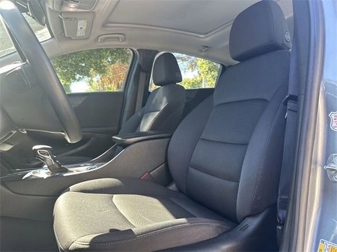 Used 2024 Chevrolet Malibu LT image 13