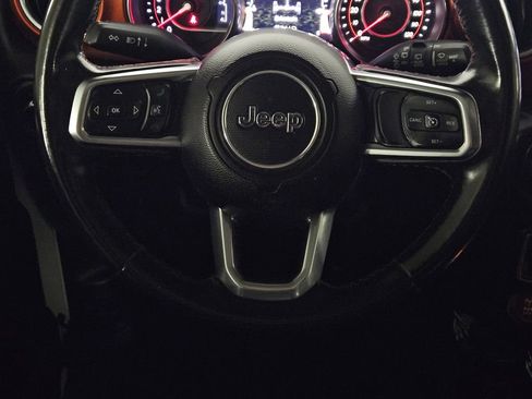 Used 2018 Jeep Wrangler Unlimited Rubicon AWD/4WD image 19