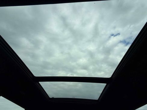 New 2025 Jeep Grand Cherokee L Limited w/ Luxury Tech Group II image 15