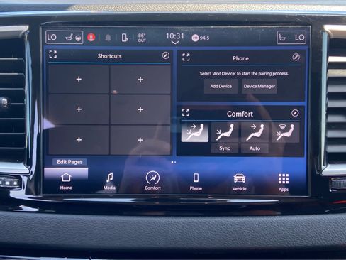 Used 2024 Chrysler Pacifica Touring-L FWD image 30