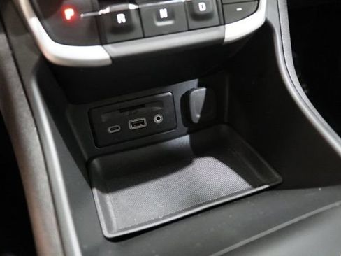 Used 2024 GMC Terrain SLT AWD/4WD image 28