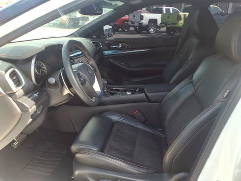 Used 2021 Nissan Maxima SR w/ Sport Mat Group FWD image 22