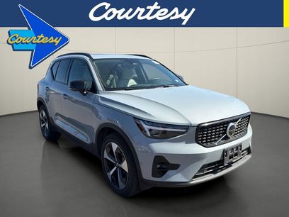 Used 2026 Volvo XC40 B5 Plus