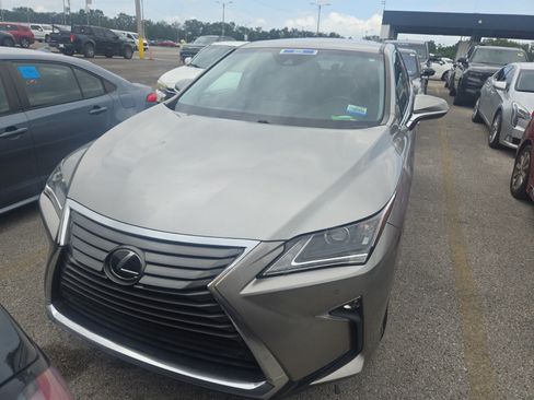 Used 2018 Lexus RX 350 FWD w/ Accessory Package image 2