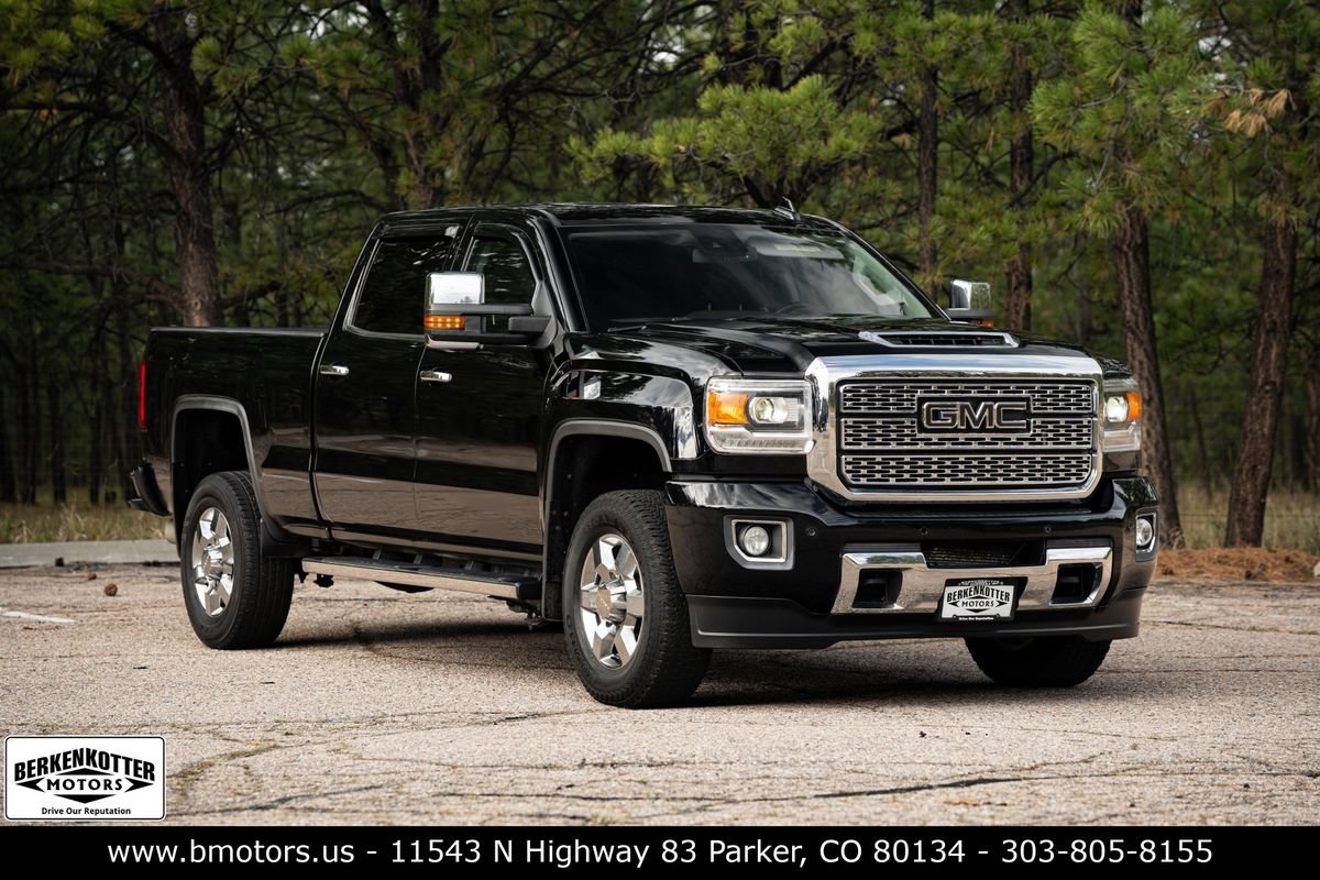 Used 2019 GMC Sierra 3500 Denali AWD/4WD image 1