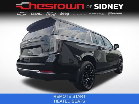 Used 2026 Chevrolet Suburban LT w/ Comfort Package AWD/4WD image 13