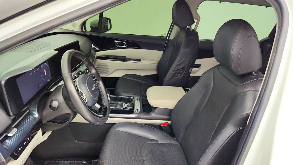 Used 2024 Kia Carnival SX Prestige FWD image 20