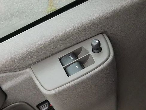 Used 2023 GMC Savana 2500 Extended w/ Driver Convenience Package image 18