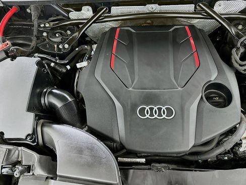 Used 2023 Audi SQ5 Premium Plus w/ Premium Plus Package image 31