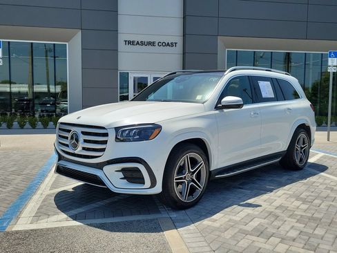 Used 2026 Mercedes-Benz GLS 450 4MATIC image 1