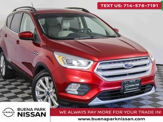 Used 2019 Ford Escape SEL image 1