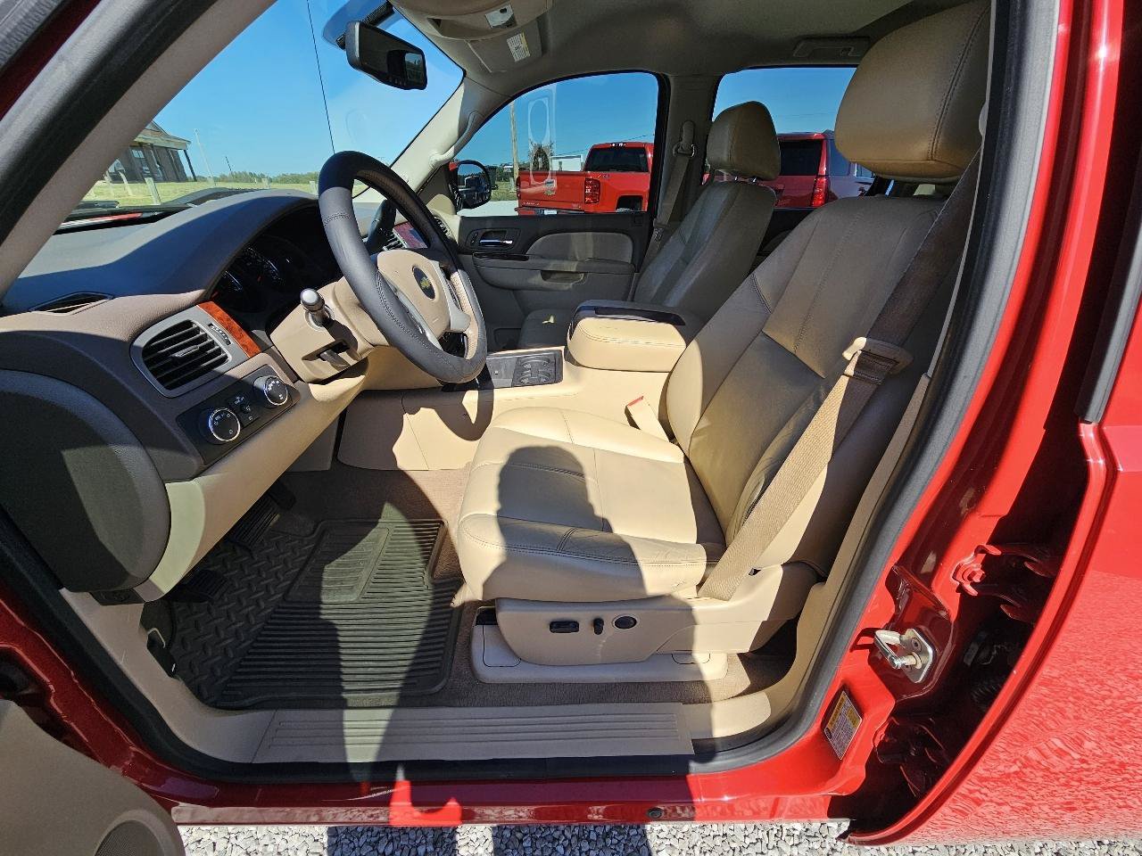 Used 2013 Chevrolet Silverado 1500 LTZ w/ Suspension Package, Off-Road AWD/4WD image 15