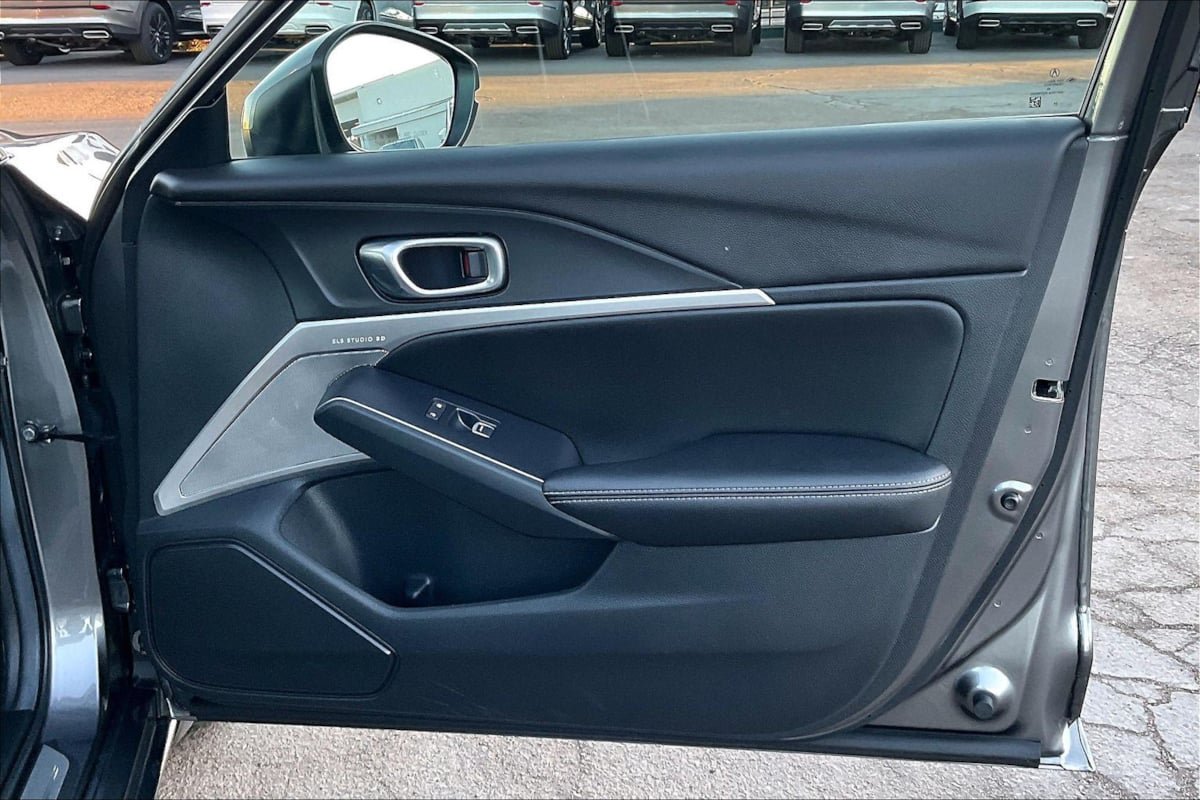 Used 2025 Acura Integra A-Spec w/ Technology Package FWD image 18
