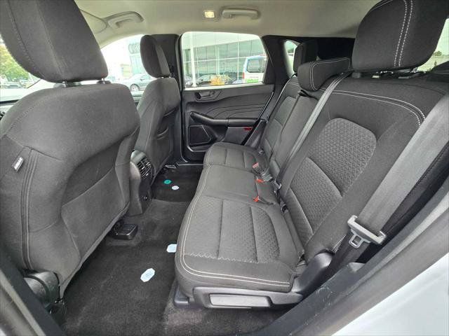 Used 2025 Ford Escape Active AWD/4WD image 16