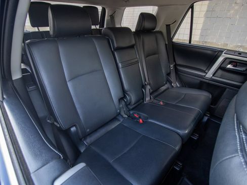 Used 2016 Toyota 4Runner Limited AWD/4WD image 21