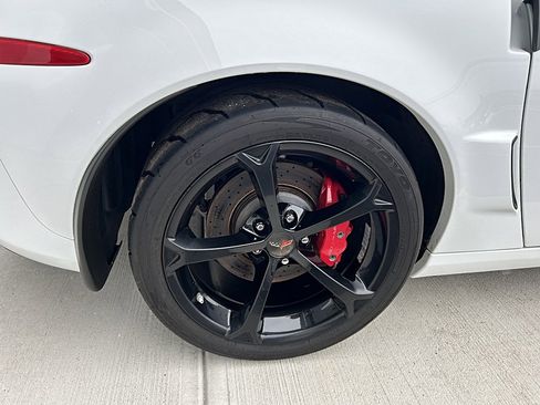 Used 2013 Chevrolet Corvette Grand Sport w/ 2LT Preferred Equipment Group RWD image 29