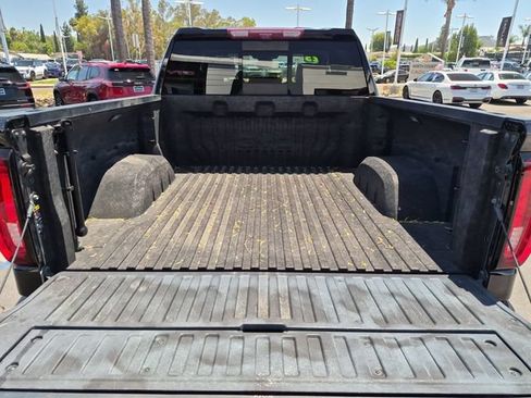 Used 2023 GMC Sierra 1500 AT4 w/ AT4 Premium Package AWD/4WD image 28