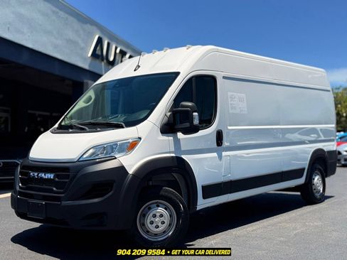 Used 2023 RAM ProMaster 2500 FWD image 1
