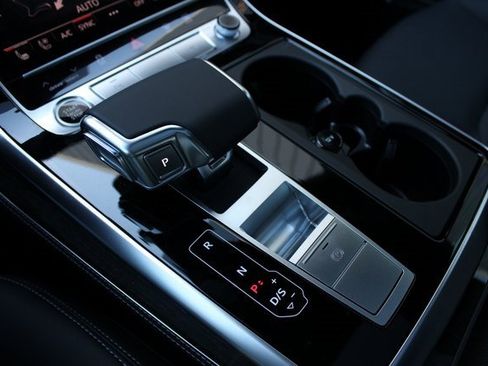 New 2026 Audi Q8 Premium Plus image 10