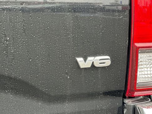 Used 2022 Toyota Tacoma SR5 image 26