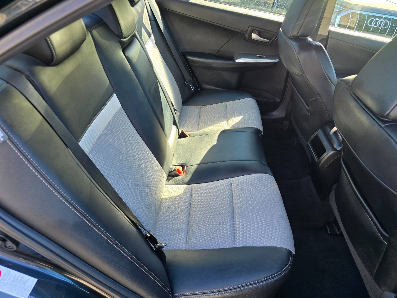 Used 2012 Toyota Camry SE FWD image 24