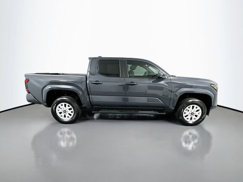 Certified 2025 Toyota Tacoma SR5 image 4