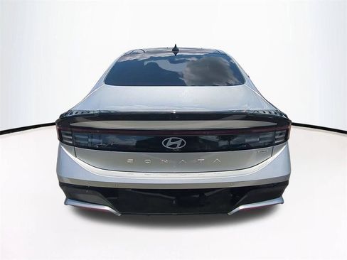 New 2026 Hyundai Sonata Limited FWD image 6