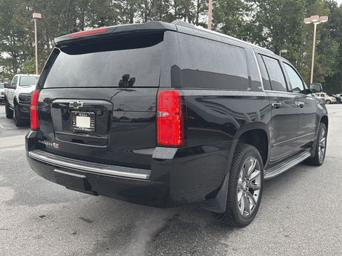 Used 2015 Chevrolet Suburban LTZ image 5