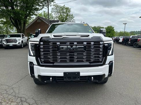Used 2025 GMC Sierra 2500 Denali Ultimate AWD/4WD image 2