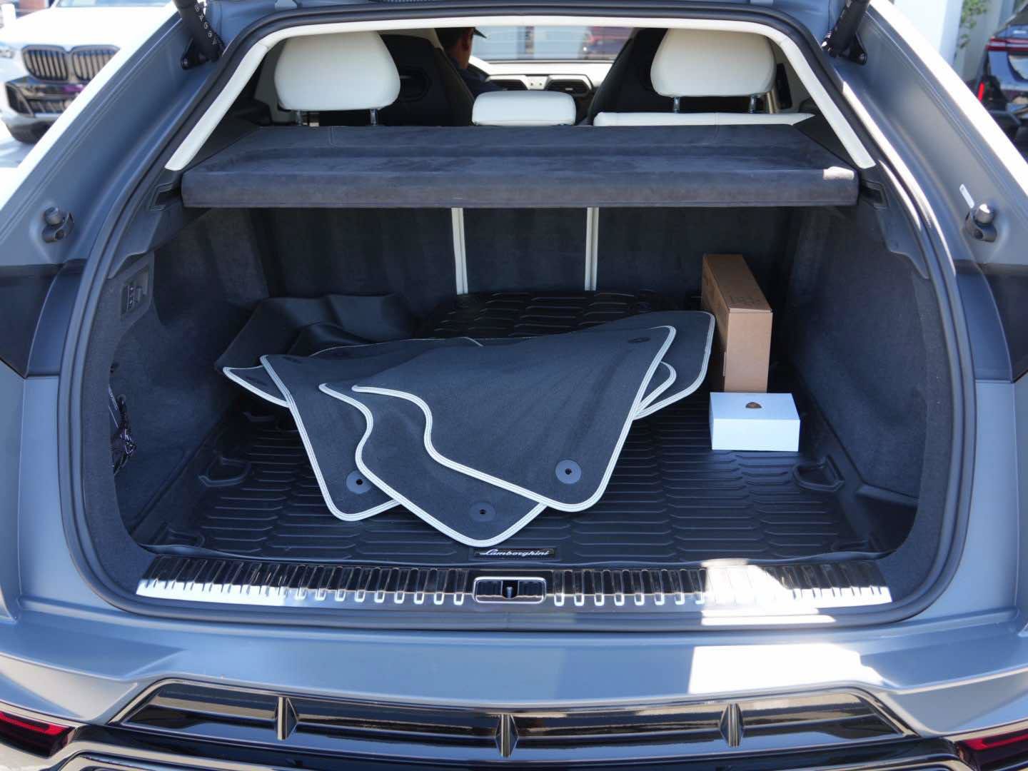 Used 2023 Lamborghini Urus S AWD/4WD image 8