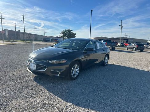 Used 2018 Chevrolet Malibu LS image 8