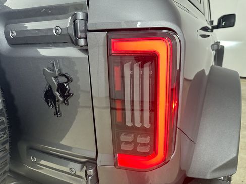 Used 2024 Ford Bronco Wildtrak image 12