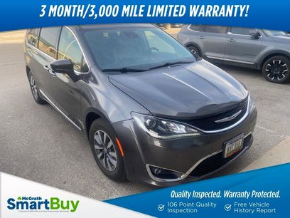 Used 2020 Chrysler Pacifica Touring-L Plus w/ Advanced Safetytec Group