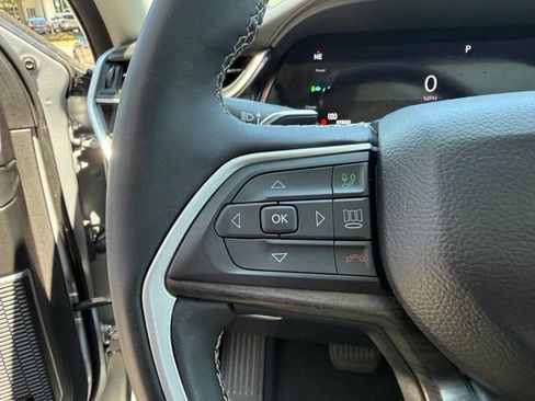 Used 2022 Jeep Grand Cherokee Limited 4xe w/ Luxury Tech Group II AWD/4WD image 36