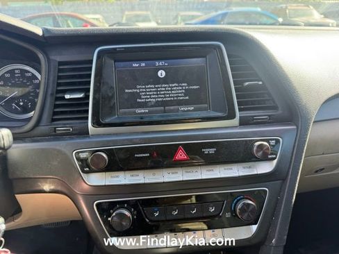 Used 2019 Hyundai Sonata SE w/ Cargo Package image 6