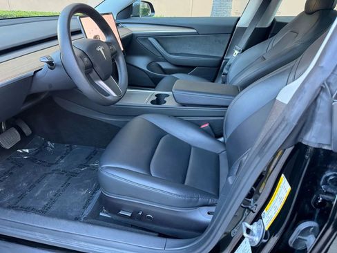 Used 2023 Tesla Model 3 Standard Range image 12