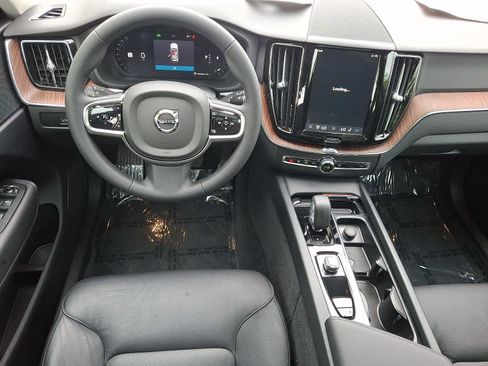 Certified 2024 Volvo XC60 B5 Plus w/ Climate Package AWD/4WD image 12