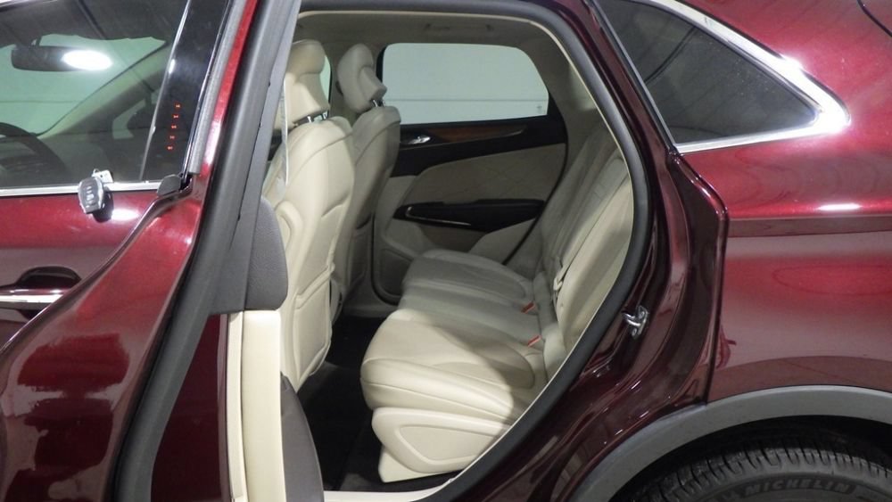 Used 2019 Lincoln MKC Select w/ Select Plus Package AWD/4WD image 7