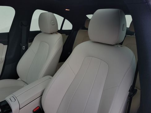 Used 2023 Mercedes-Benz CLA 250 image 17