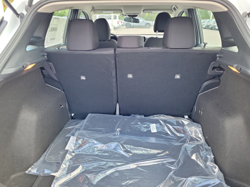 New 2027 Nissan Kicks S FWD image 8