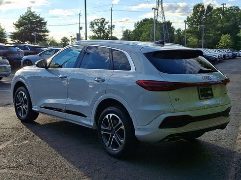 Certified 2025 Audi Q5 Premium Plus w/ Premium Plus AWD/4WD image 11
