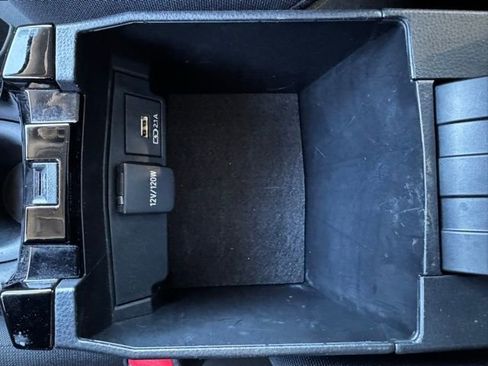 Used 2020 Toyota Corolla LE image 17