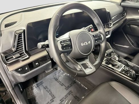 Used 2023 Kia Sportage EX FWD image 11