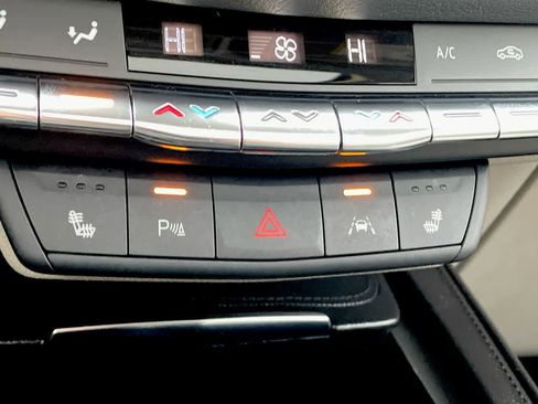 Certified 2023 Cadillac XT4 Premium Luxury w/ Technology Package image 23