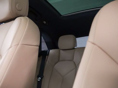 Certified 2026 Porsche Macan S AWD/4WD image 36