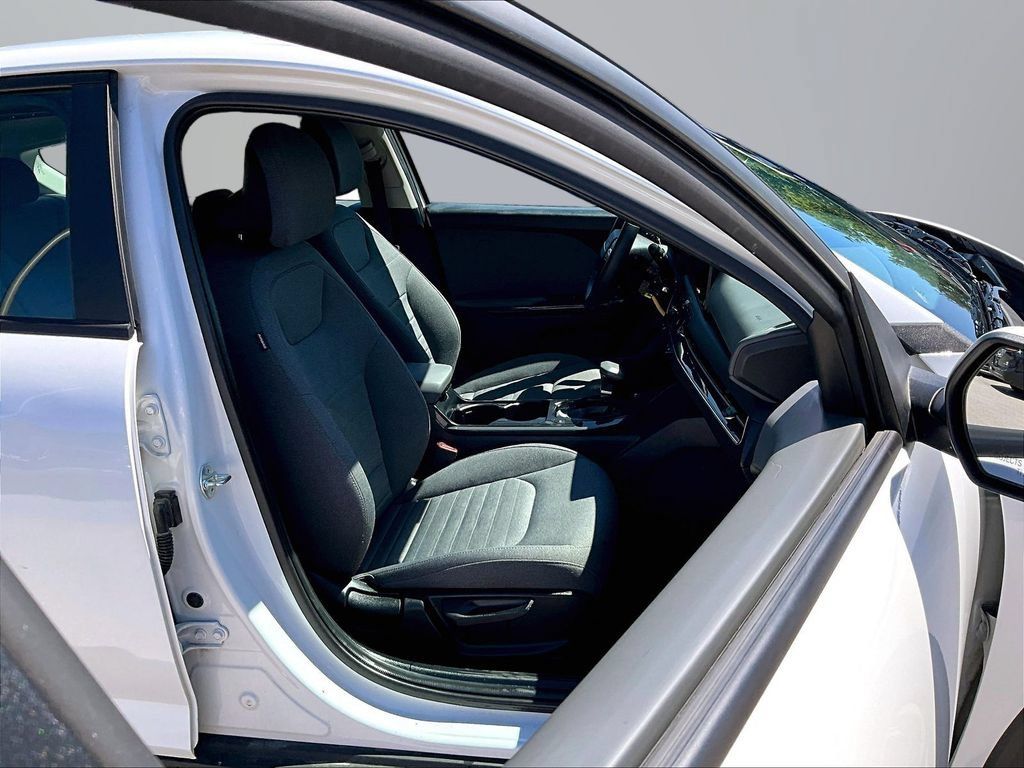Used 2025 Kia K4 EX FWD image 8