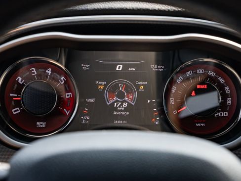 Used 2015 Dodge Challenger SRT Hellcat RWD image 18