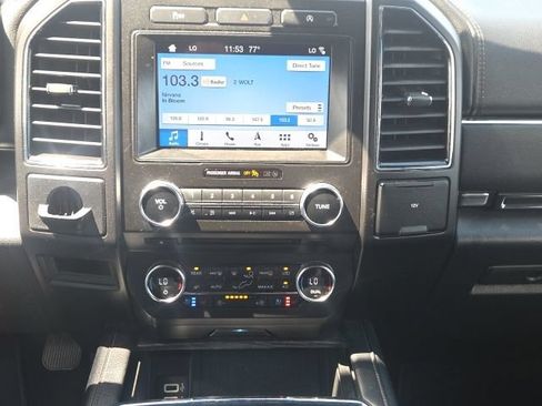 Used 2018 Ford Expedition Max Limited RWD image 31